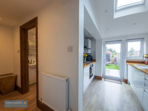 Kitchen- click for photo gallery